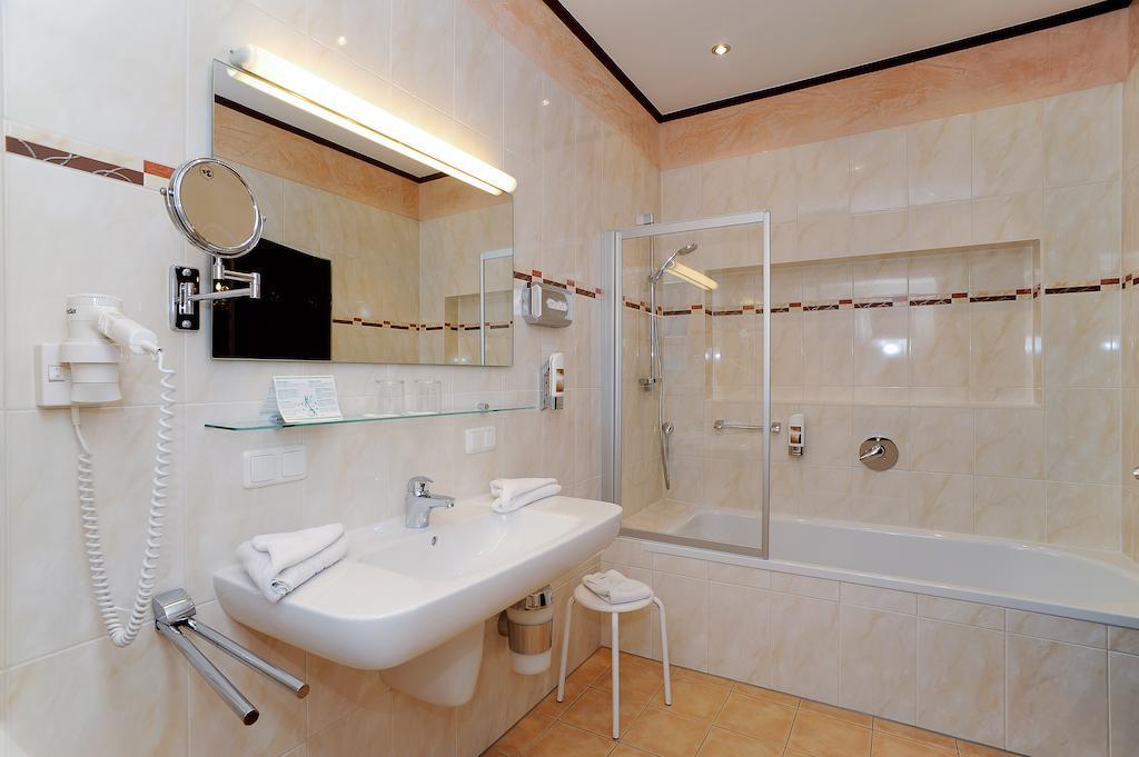 Standard Doppelzimmer mit Balkon