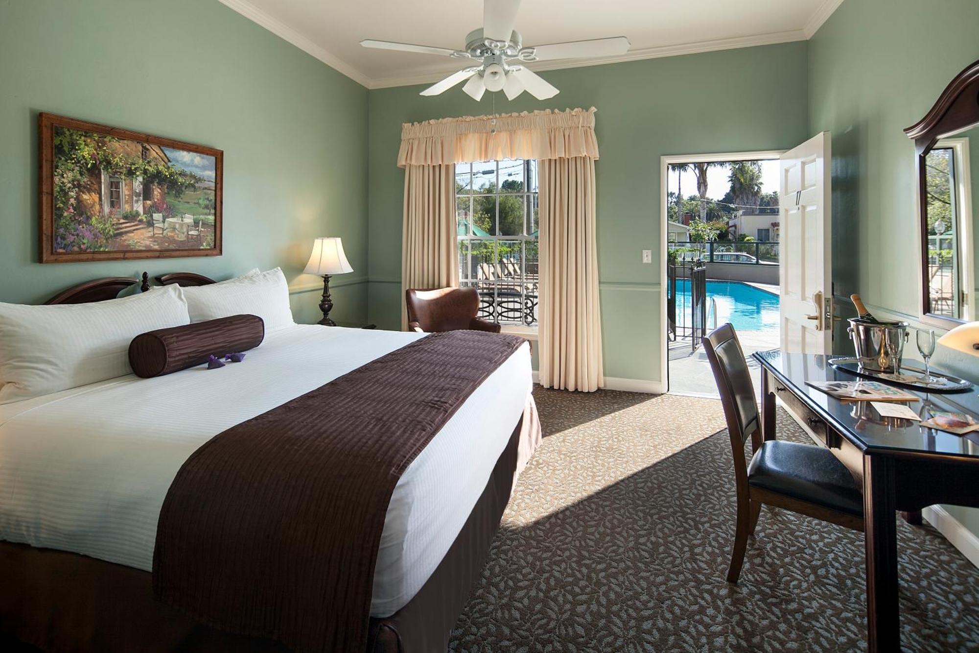 Queen Room