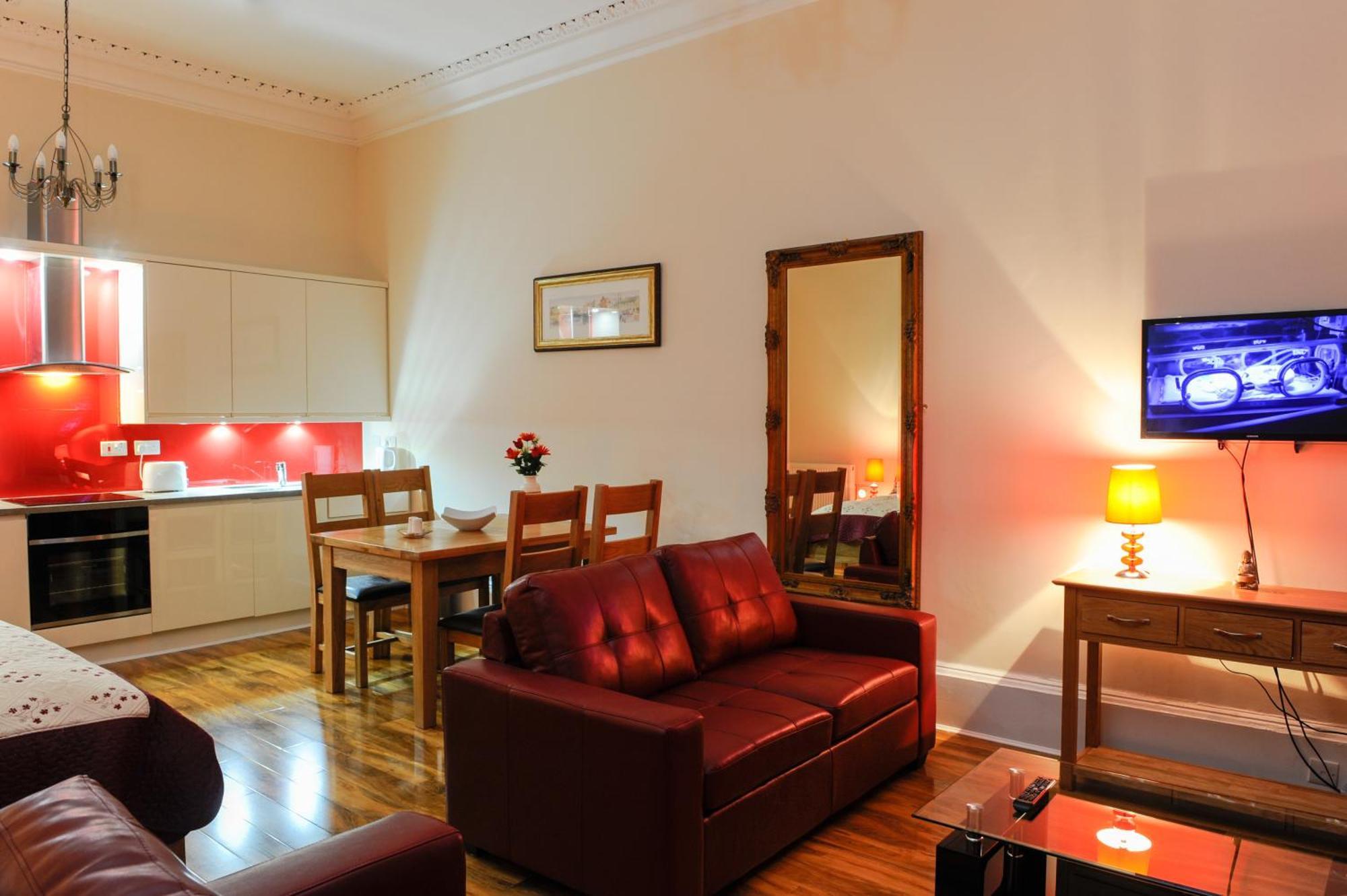 Deluxe Family Suite