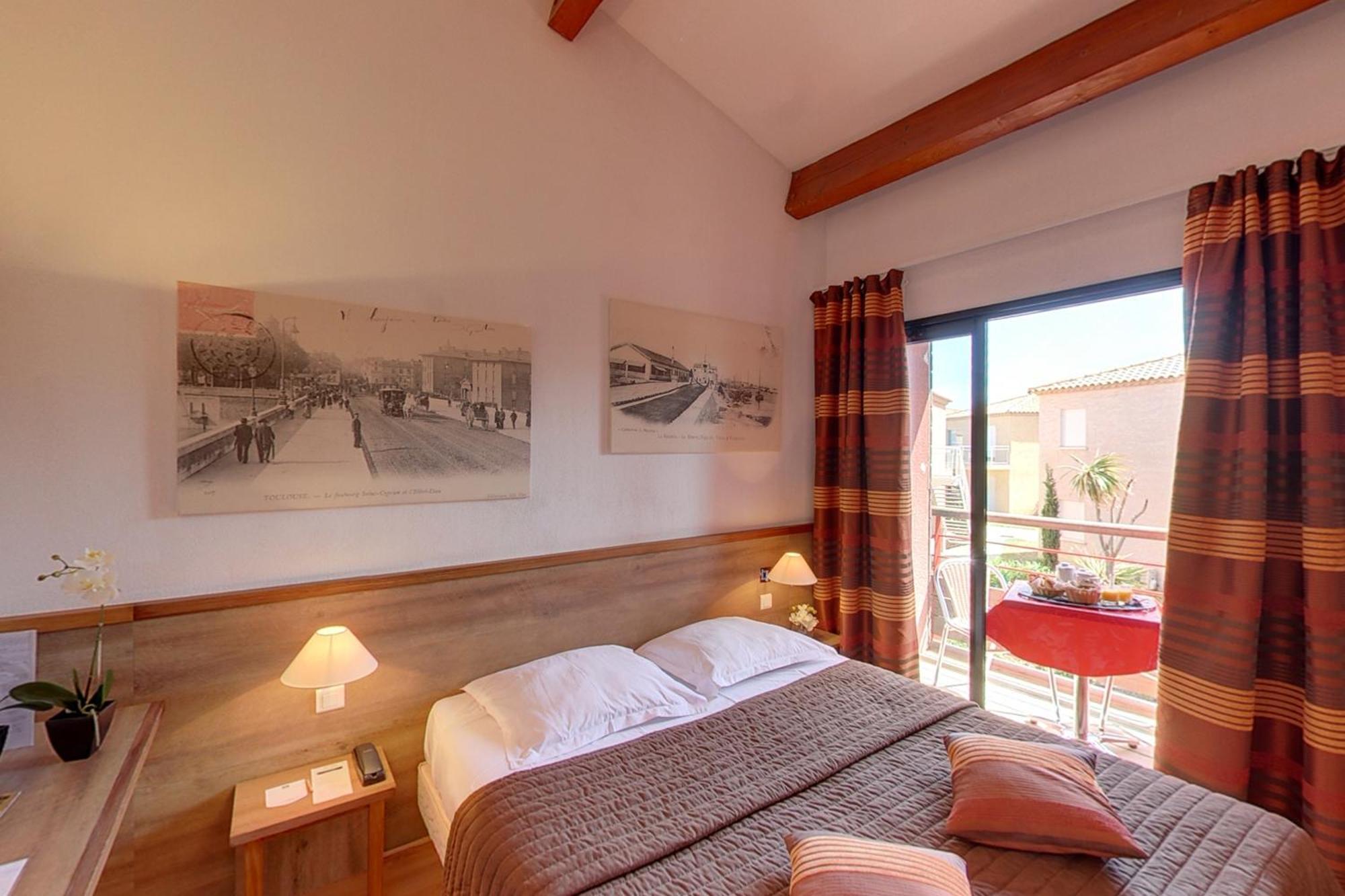 Two Connecting Double Rooms - Spa Access Not Included