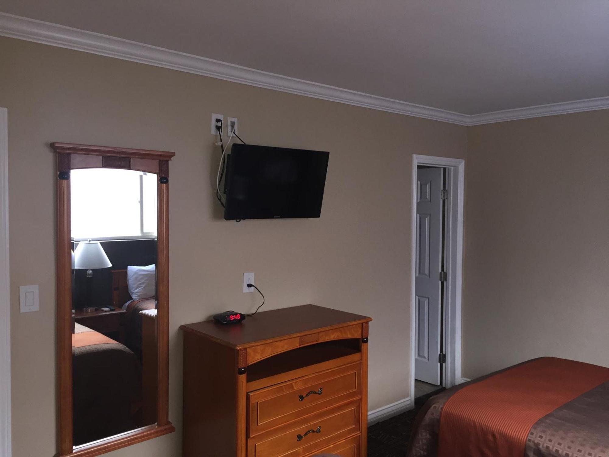 Deluxe Family Suite