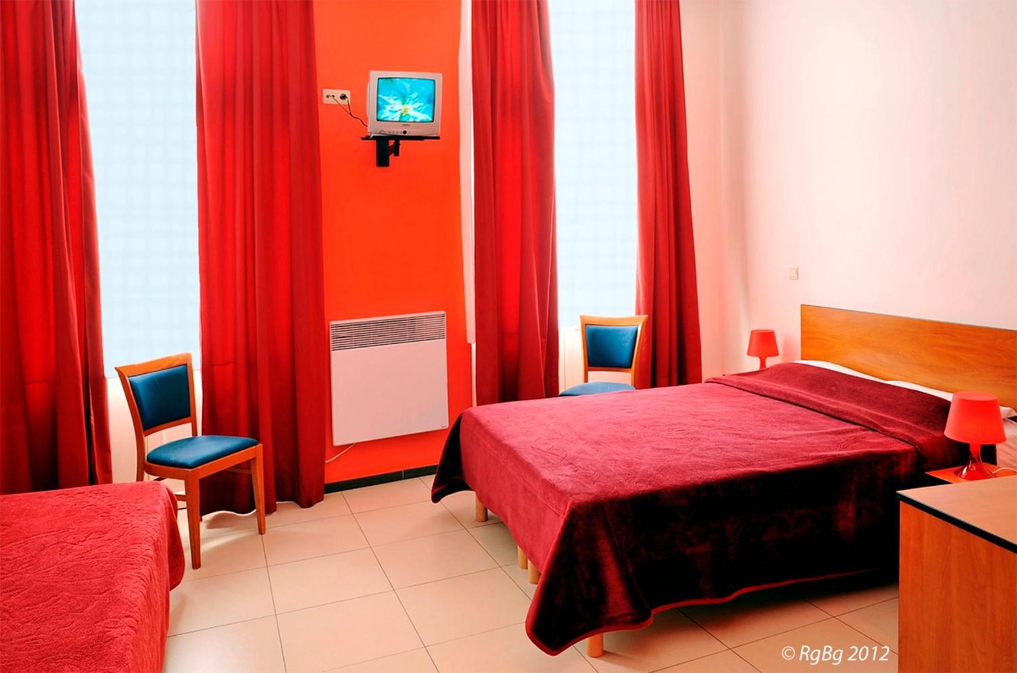 Triple Room