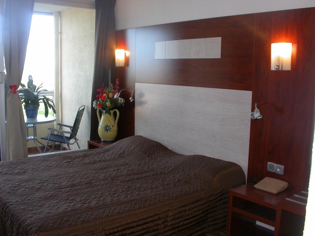 Chambre Triple avec Terrasse