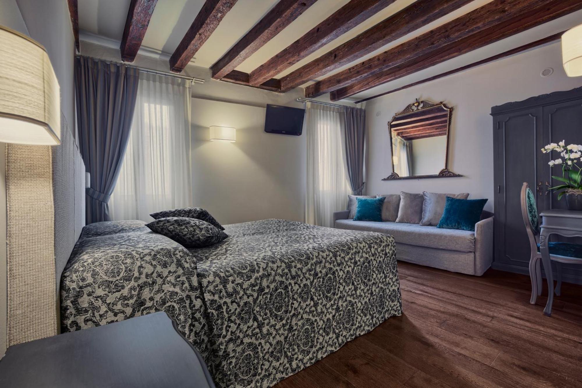 Comfort Double or Twin Room