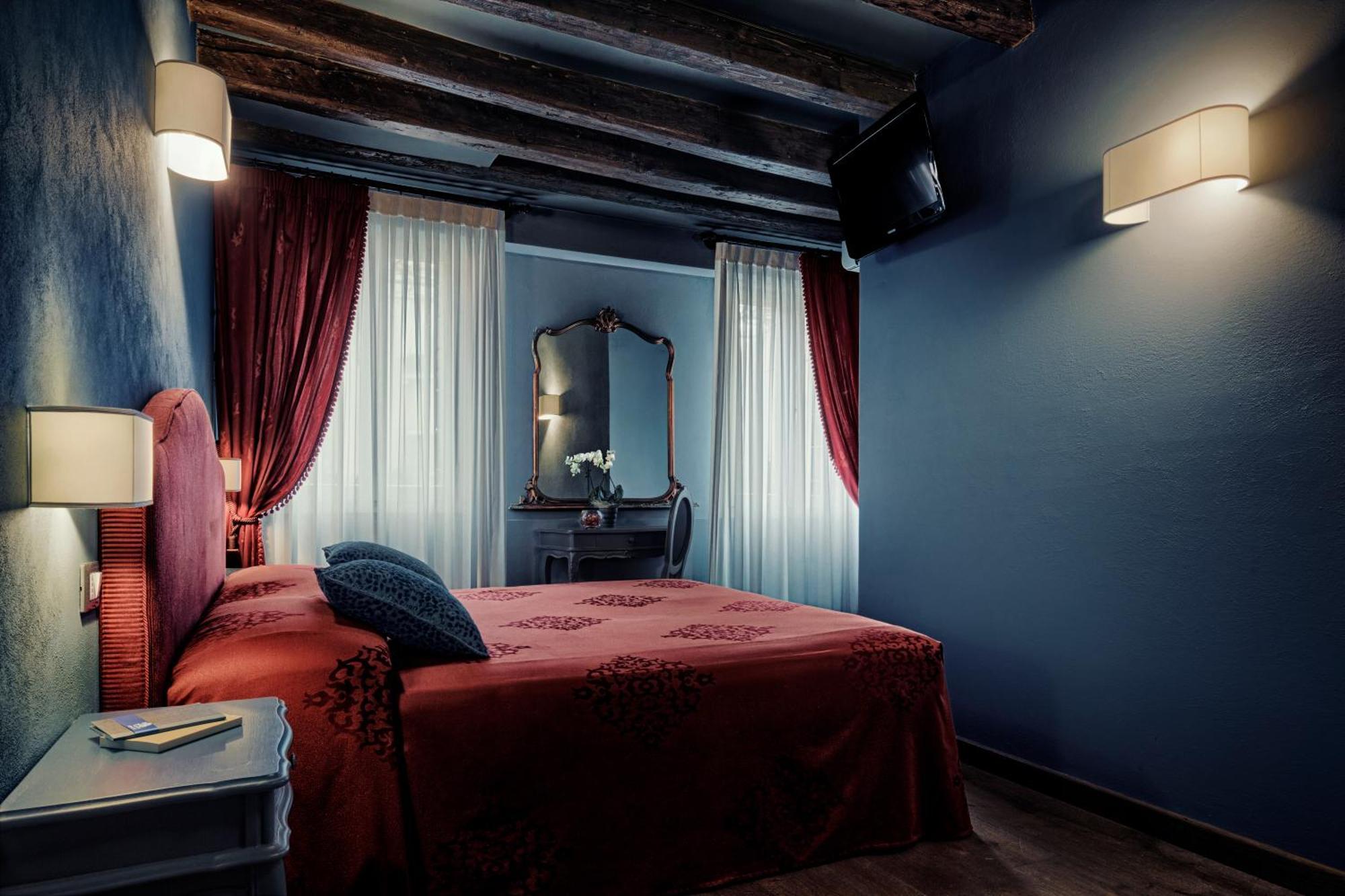 Comfort Double or Twin Room