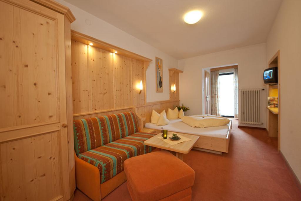 Double Room,511676148:JPEG