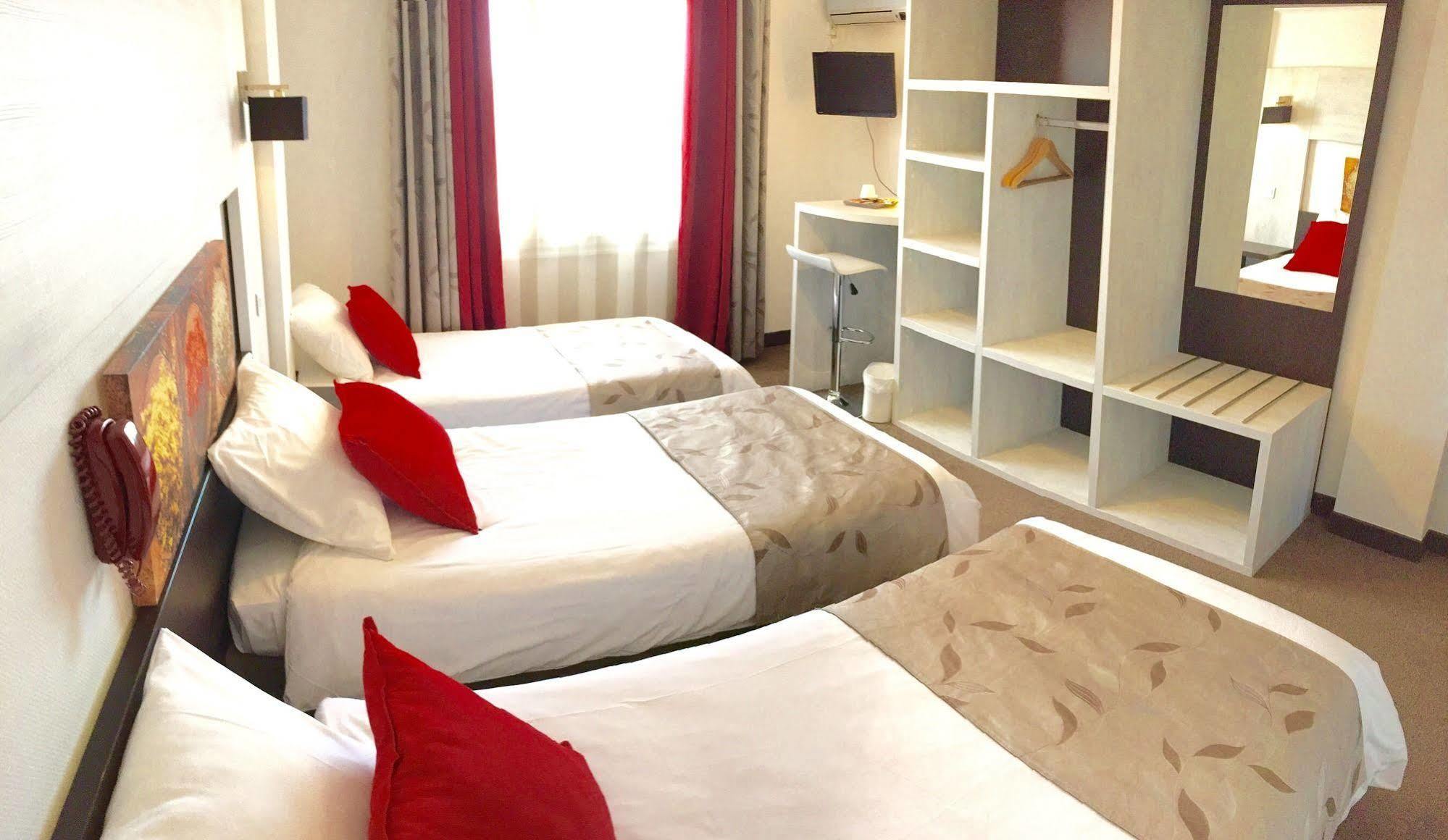 Triple Room Bath or Shower