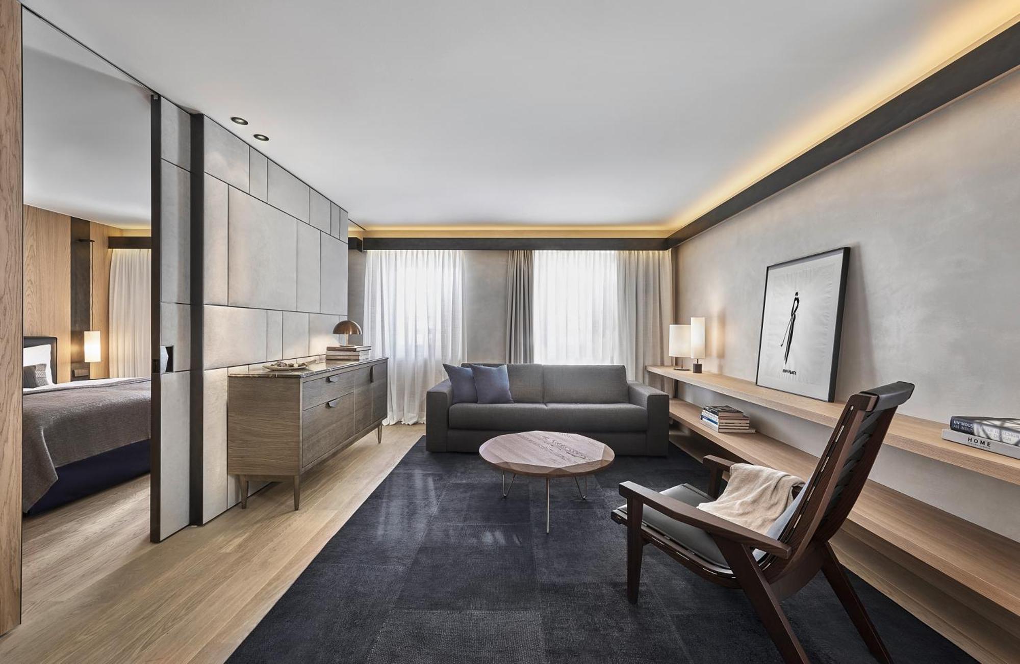 Deluxe Suite
