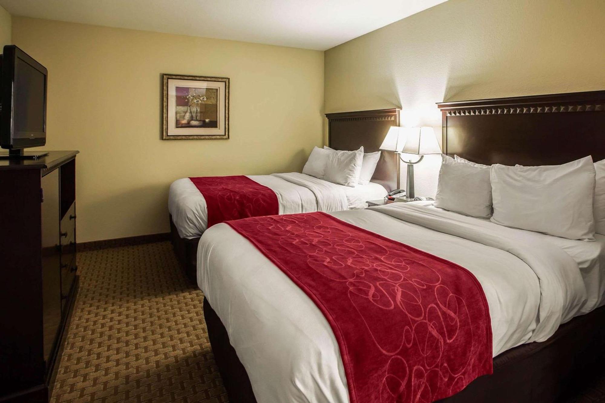 Queen Suite Two Queen Beds Non-Smoking