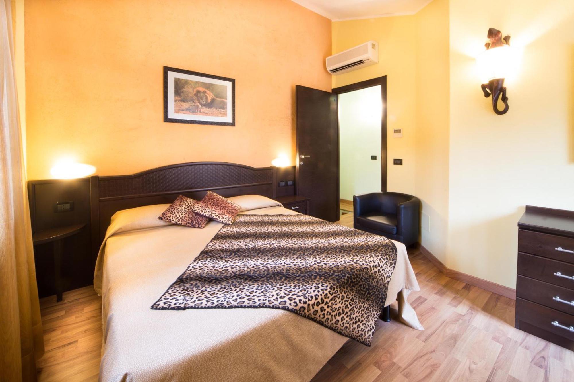 One-Bedroom Apartment Balcony Split Level