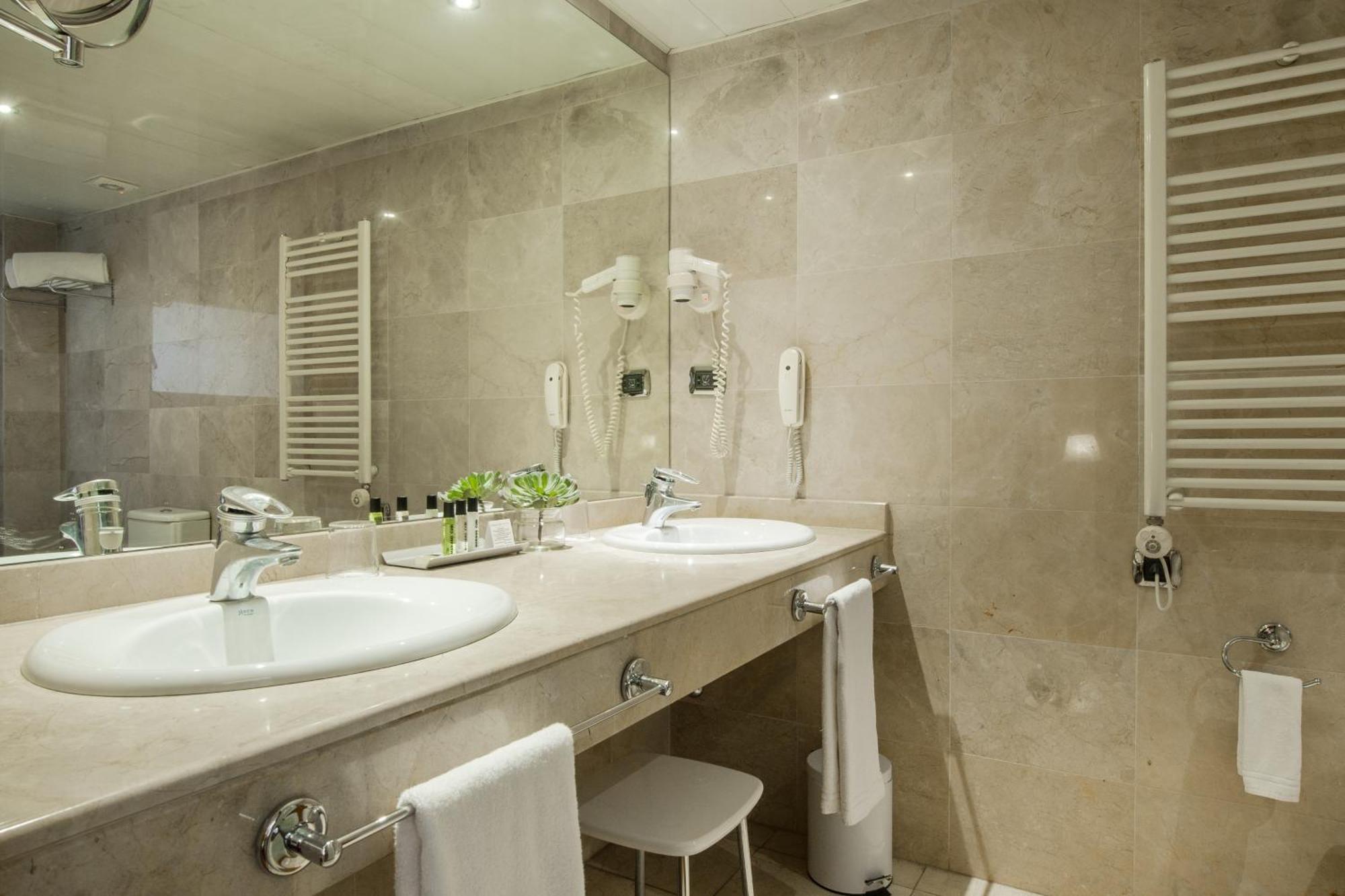 Triple Apartment,1273004044:JPEG