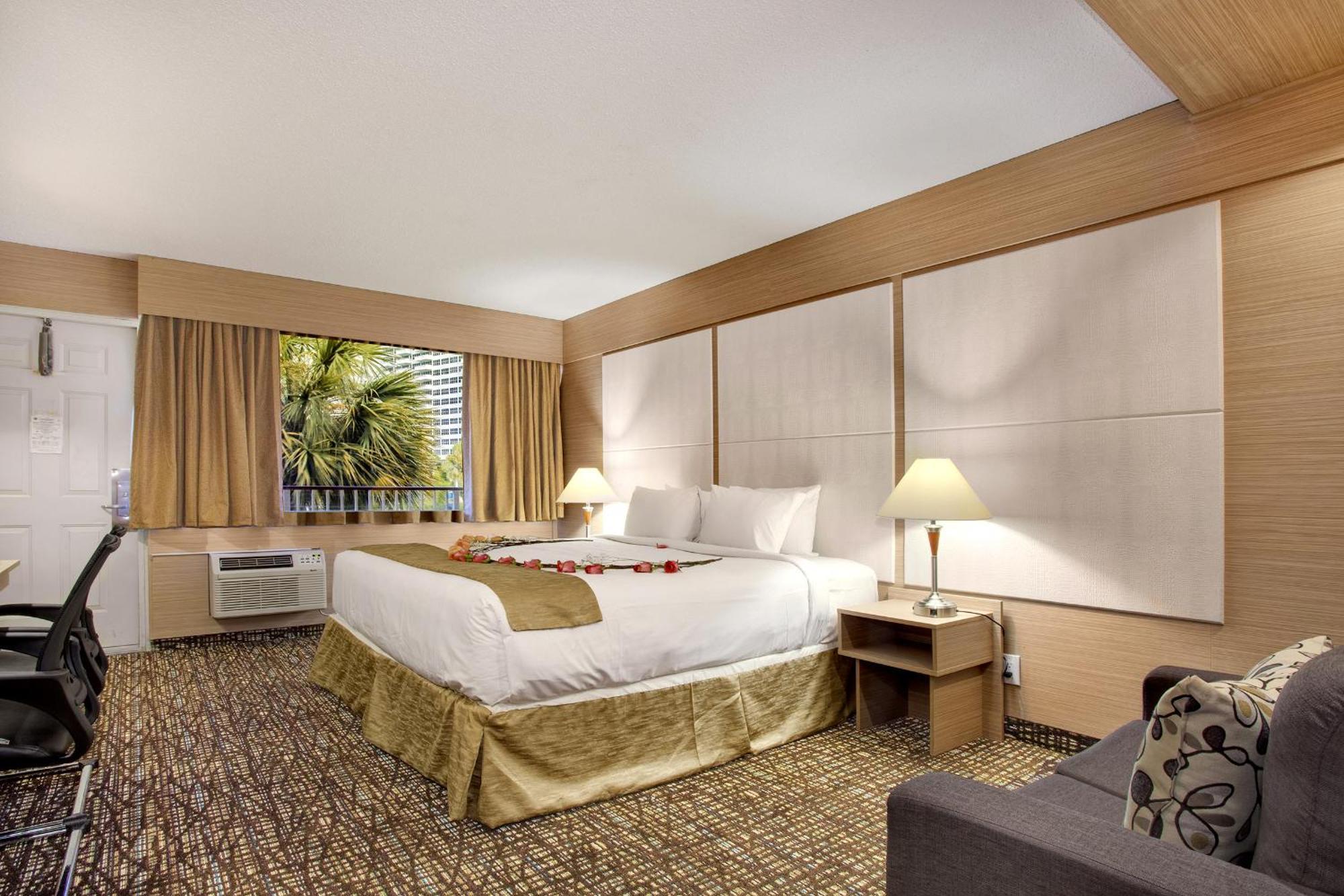 Standard King Room