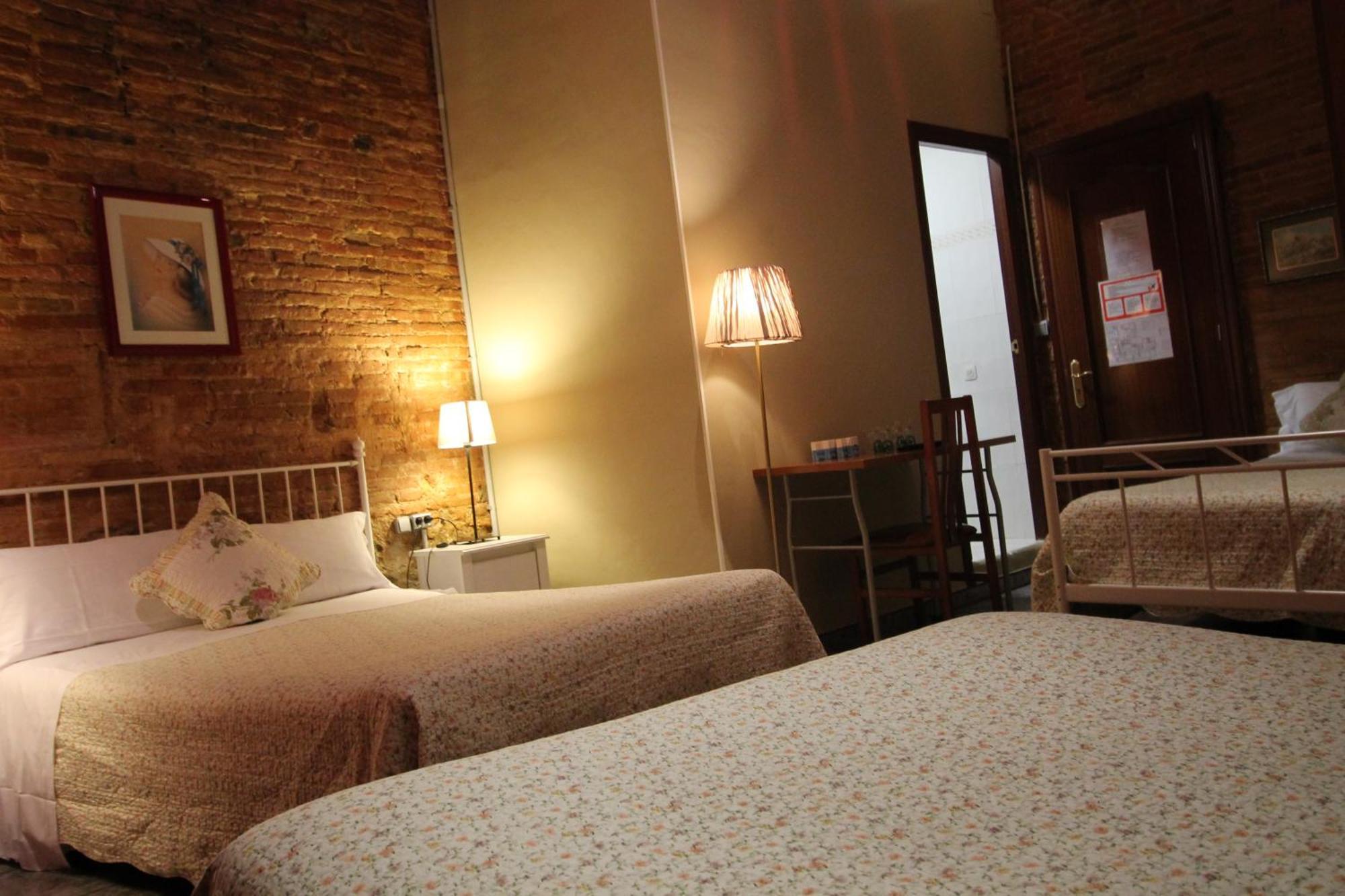Quintuple Room Private Bathroom