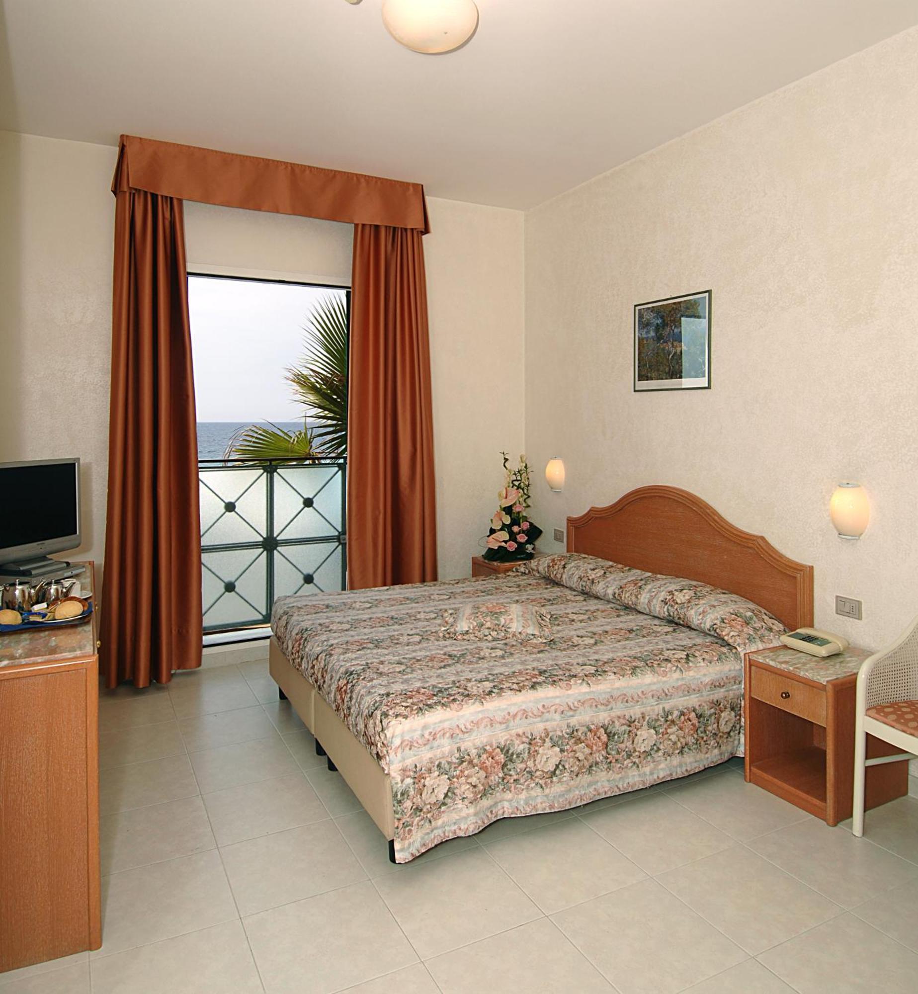 Double Room Sea View Ground Floor