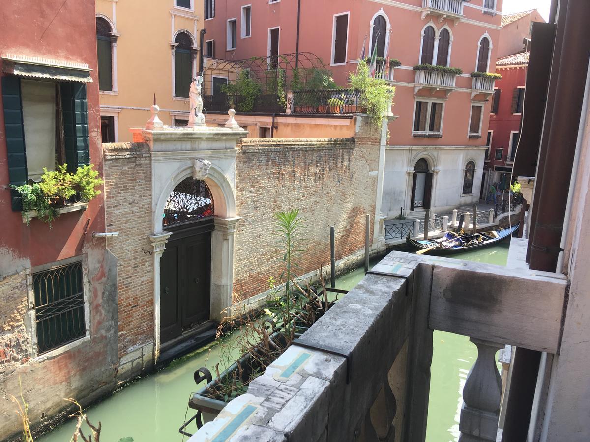 Double Room Balcony Canal View