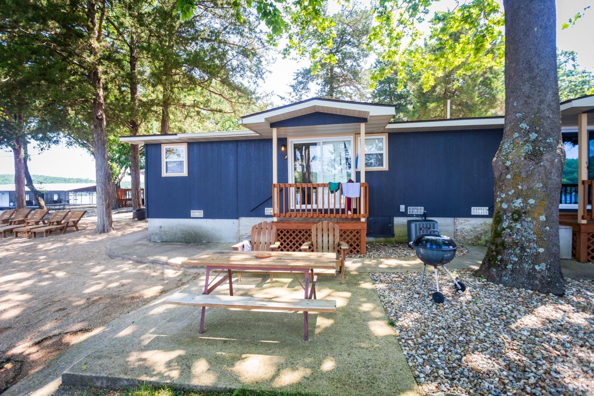 Three-Bedroom Deluxe Cabin