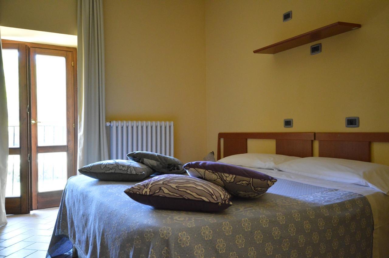 Single Room,695632221:JPEG