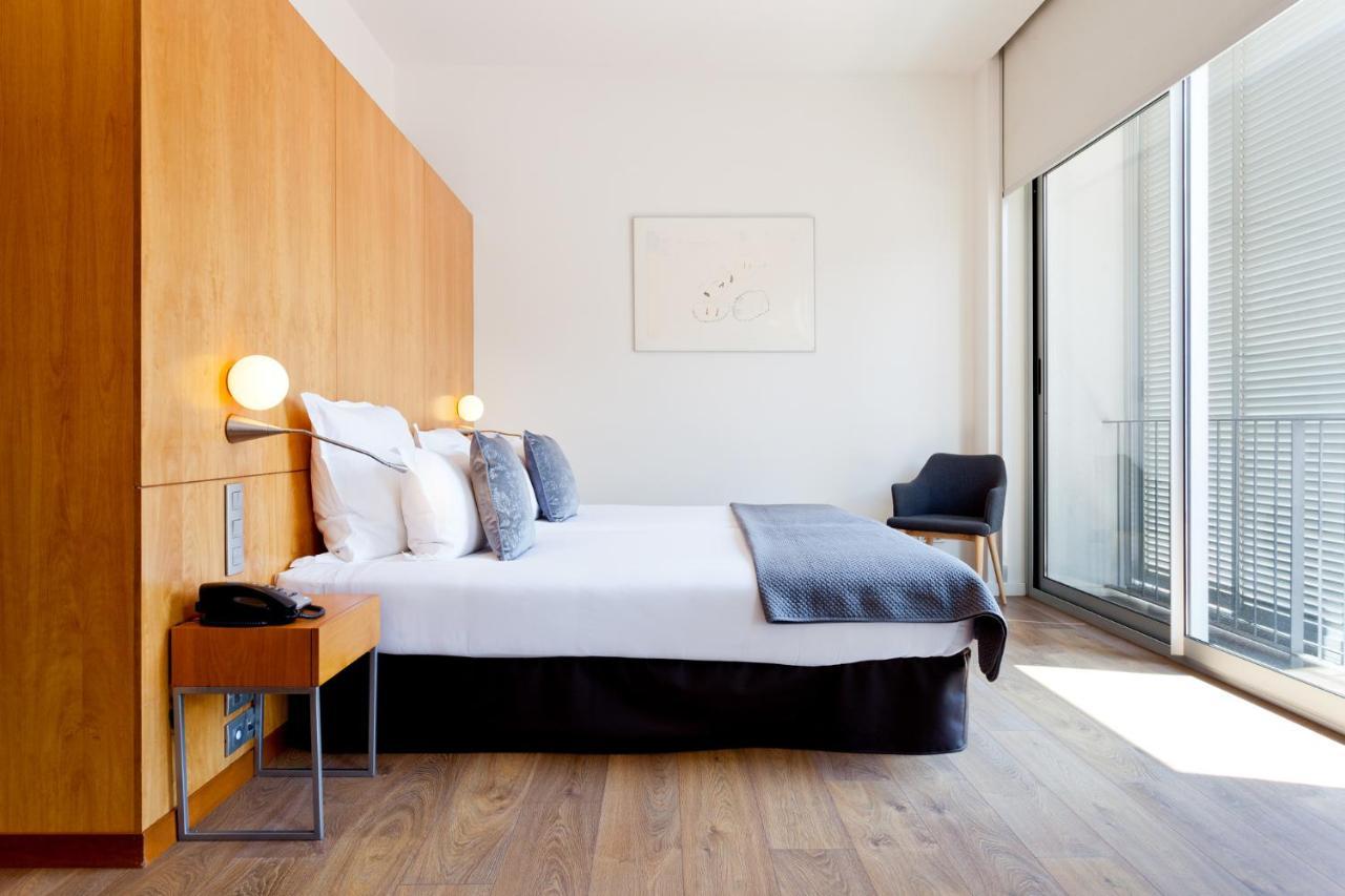 Family Room,695908605:JPEG