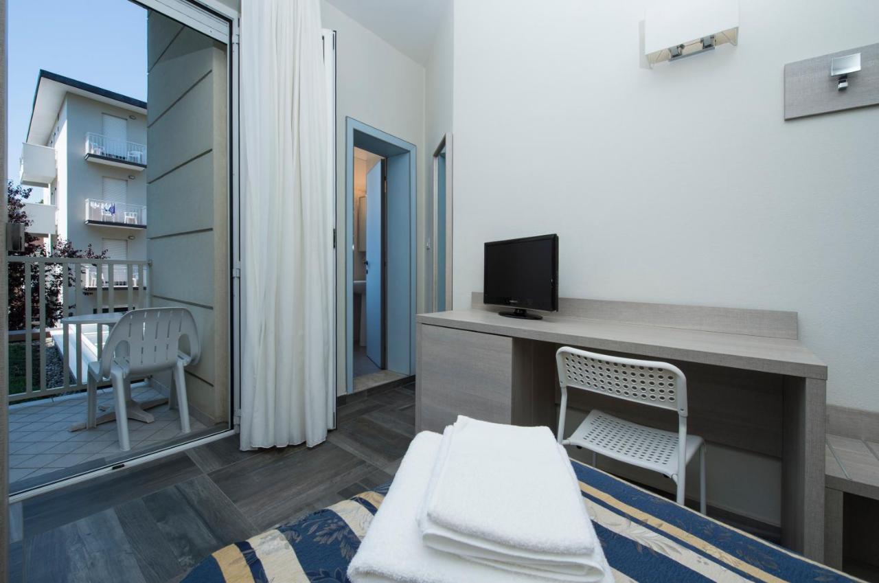 Single Room,632417511:JPEG