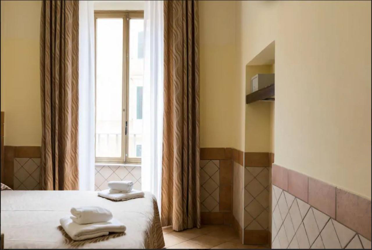 Double or Twin Room Private Bathroom