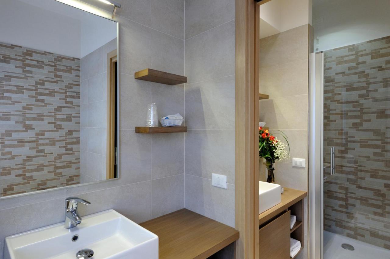 Junior Suite,696748164:JPEG