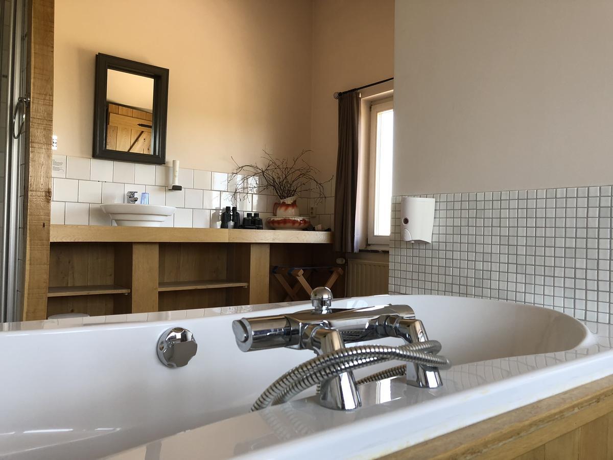 Twin Room Bath