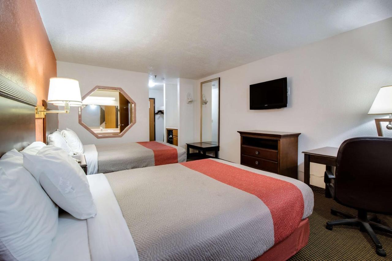 Deluxe Quadruple Room Non-Smoking