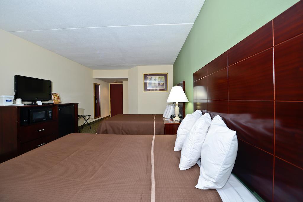 Double Room Two Double Beds Non-Smoking