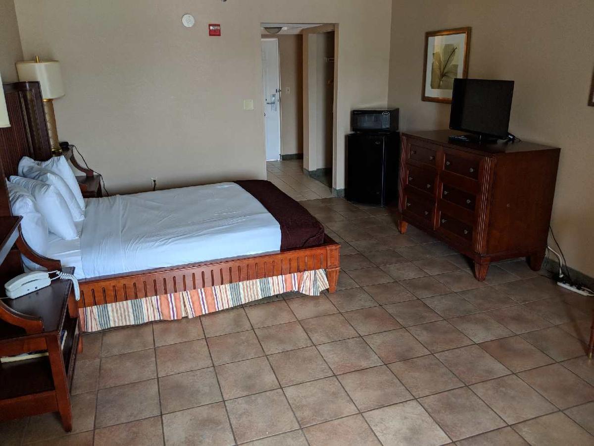 Queen Room - Disability Access
