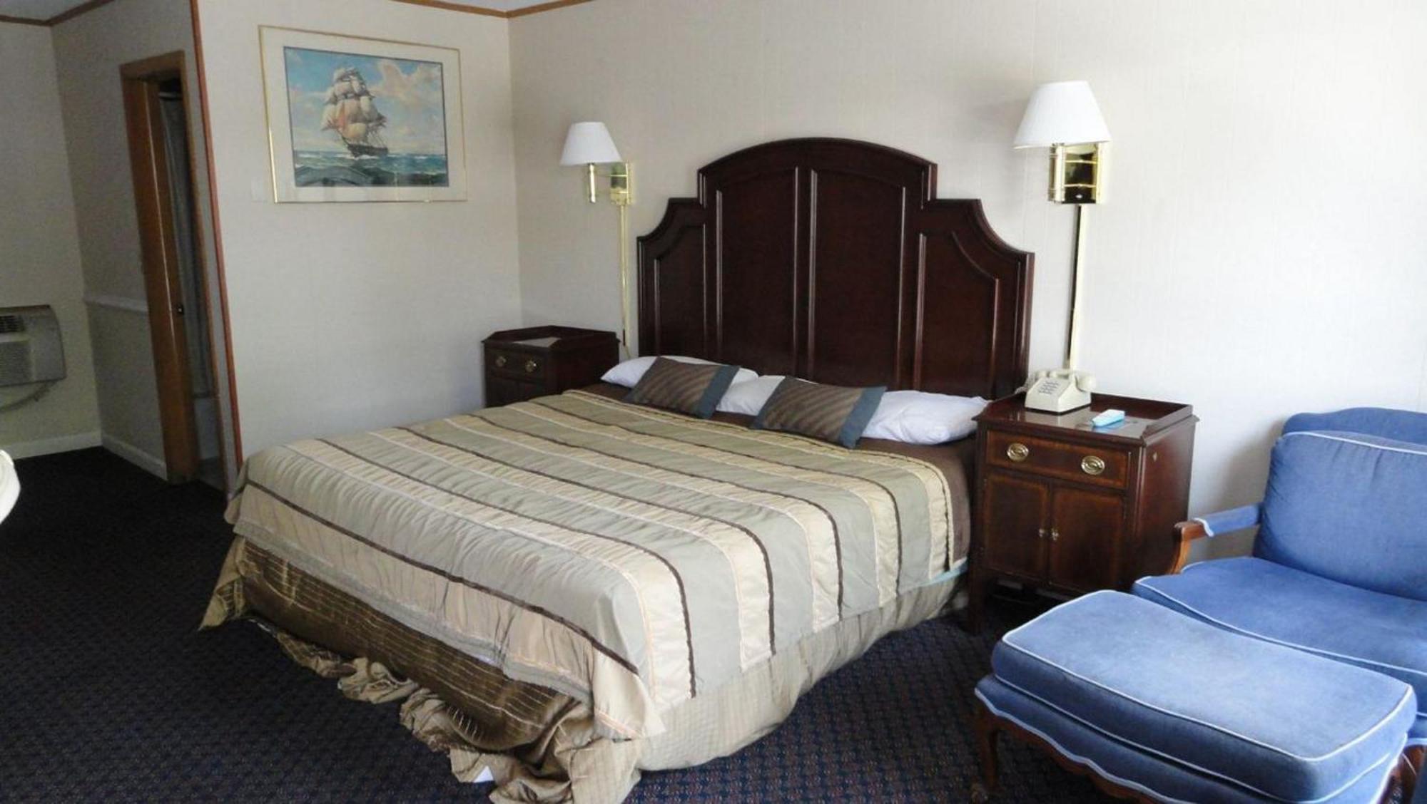 Standard King Room Non-Smoking