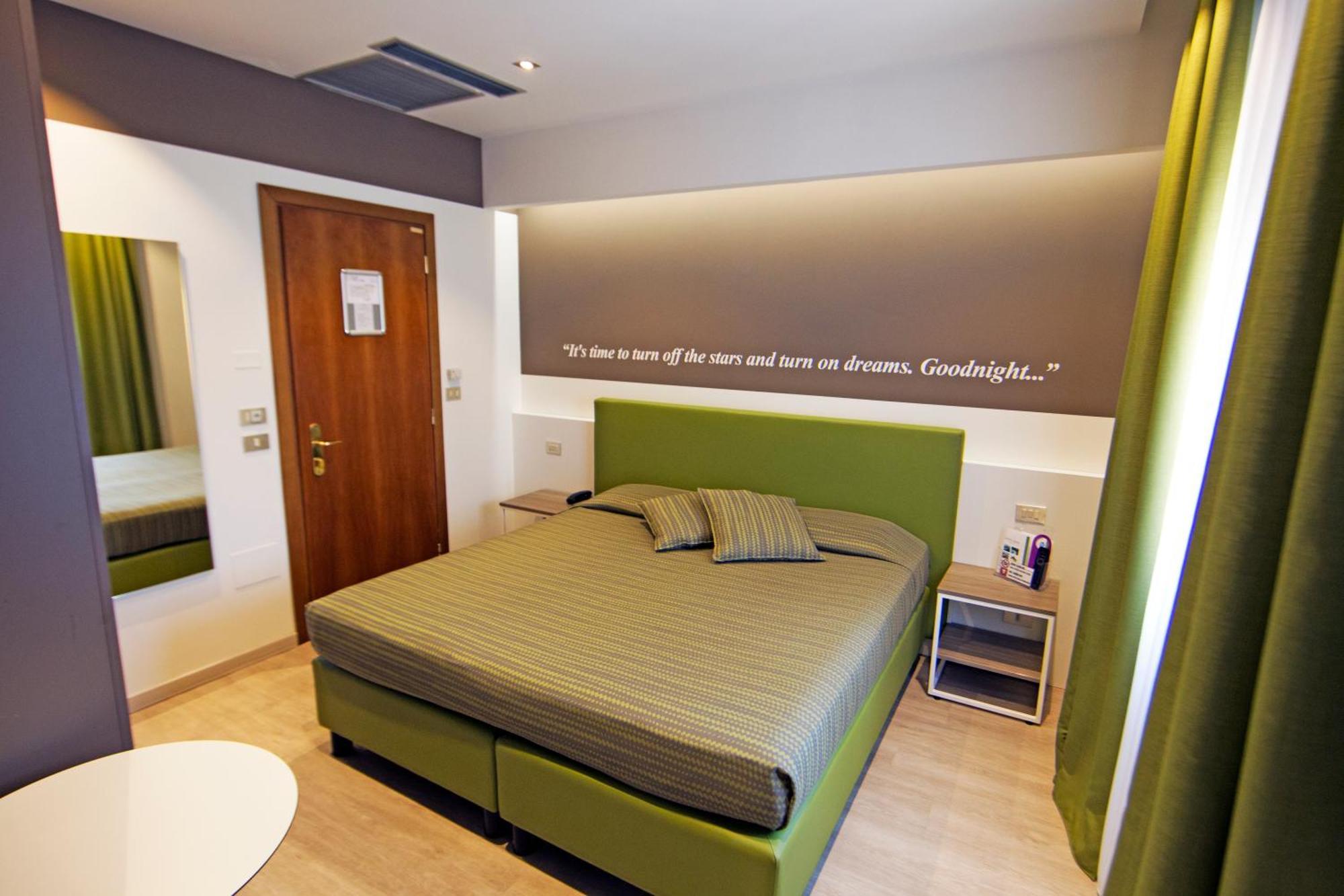 Standard Double or Twin Room Garden View