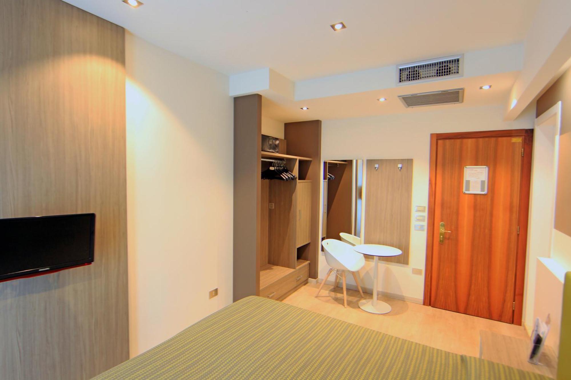 Basic Double or Twin Room Balcony