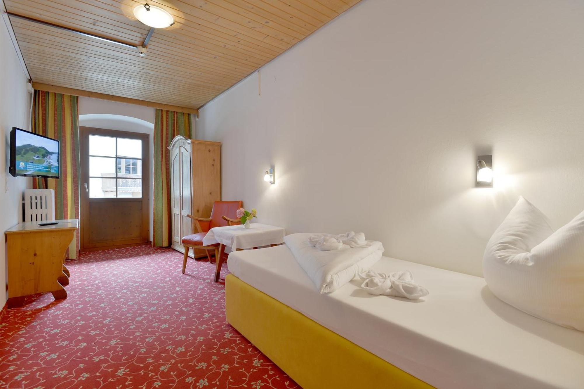 Single Room Balcony