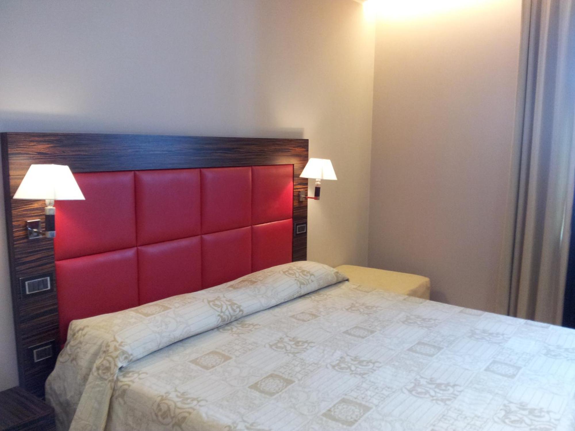 Double or Twin Room Sea View