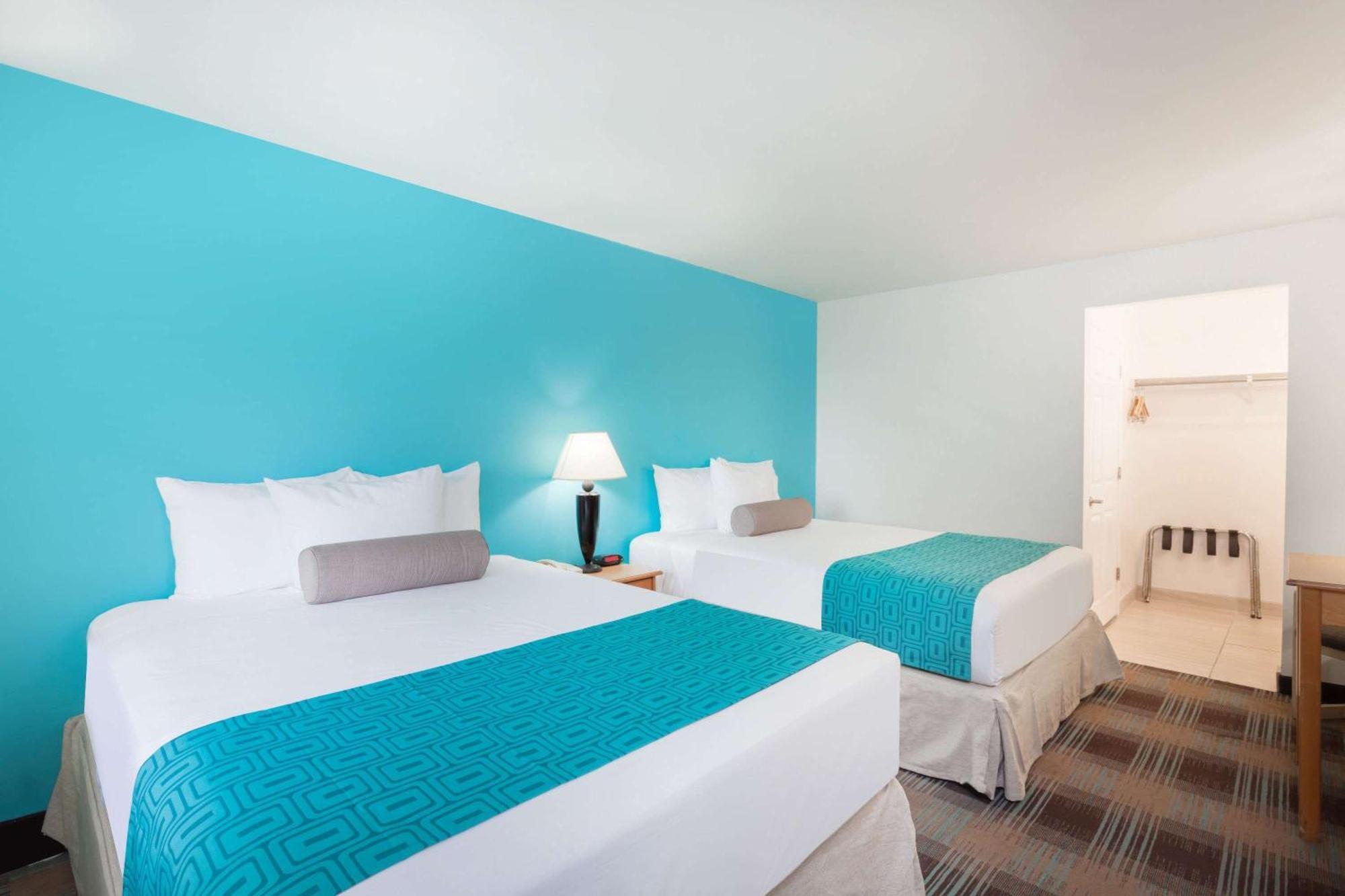 Queen Room Two Queen Beds