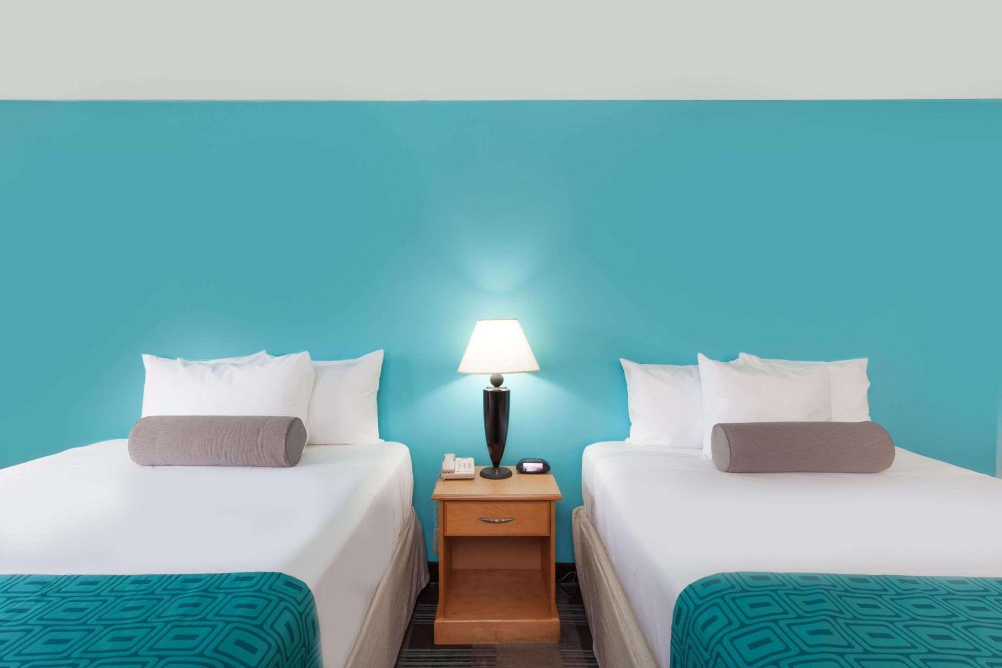 Queen Room Two Queen Beds