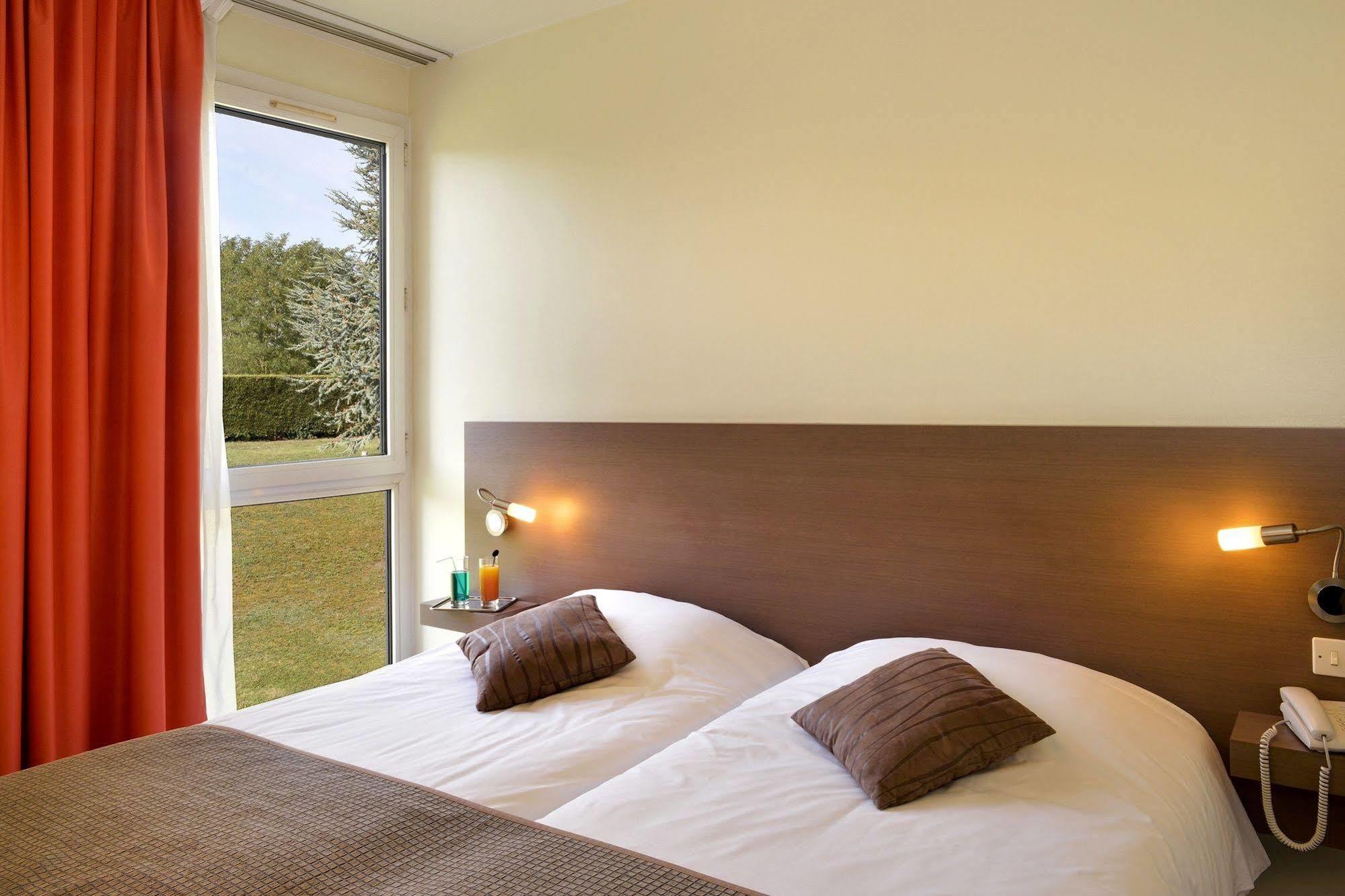Triple Room,1653530269:JPEG