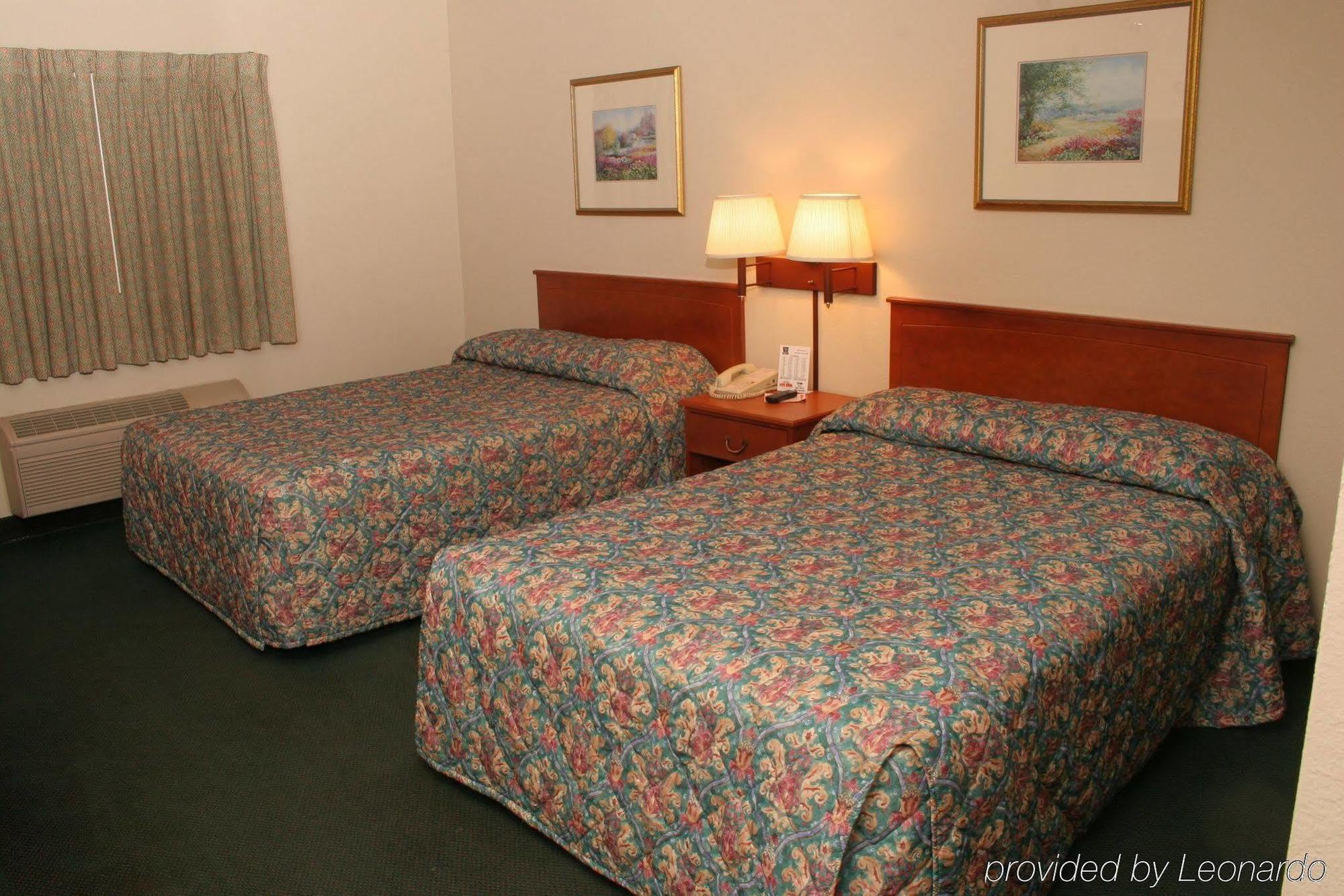 Double Room with Two Double Beds - Non-Smoking