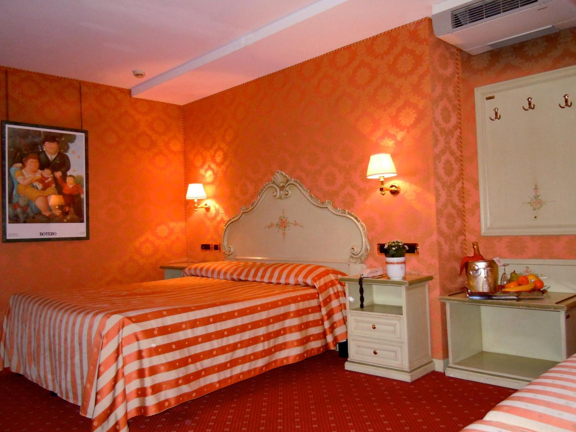 Triple Room Private Bathroom