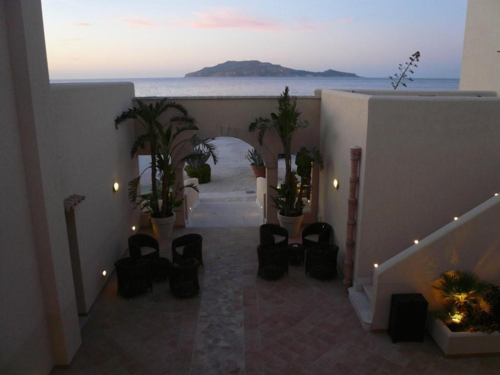 Deluxe Double Room with Sea View,24911958:JPEG