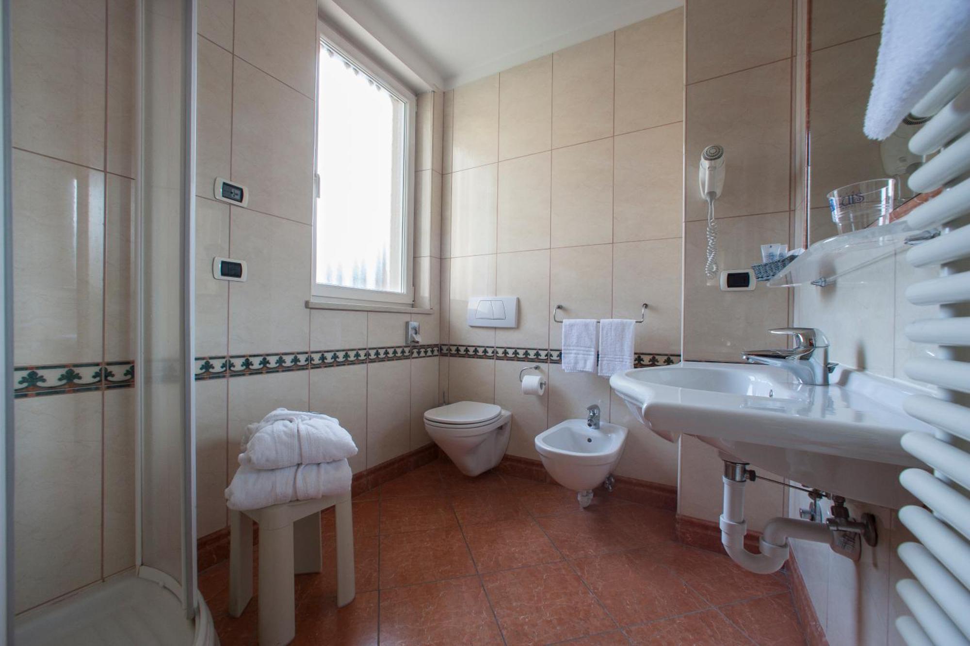 Superior Double or Twin Room & Spa,1598897544:JPEG