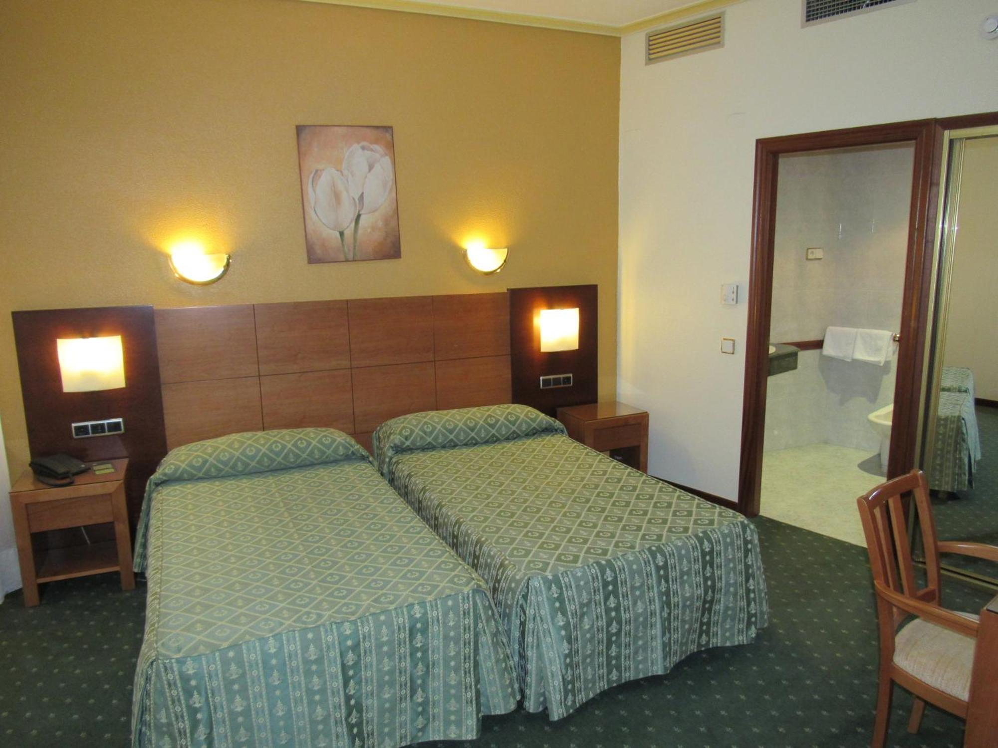 Double or Twin Room,1278471811:JPEG