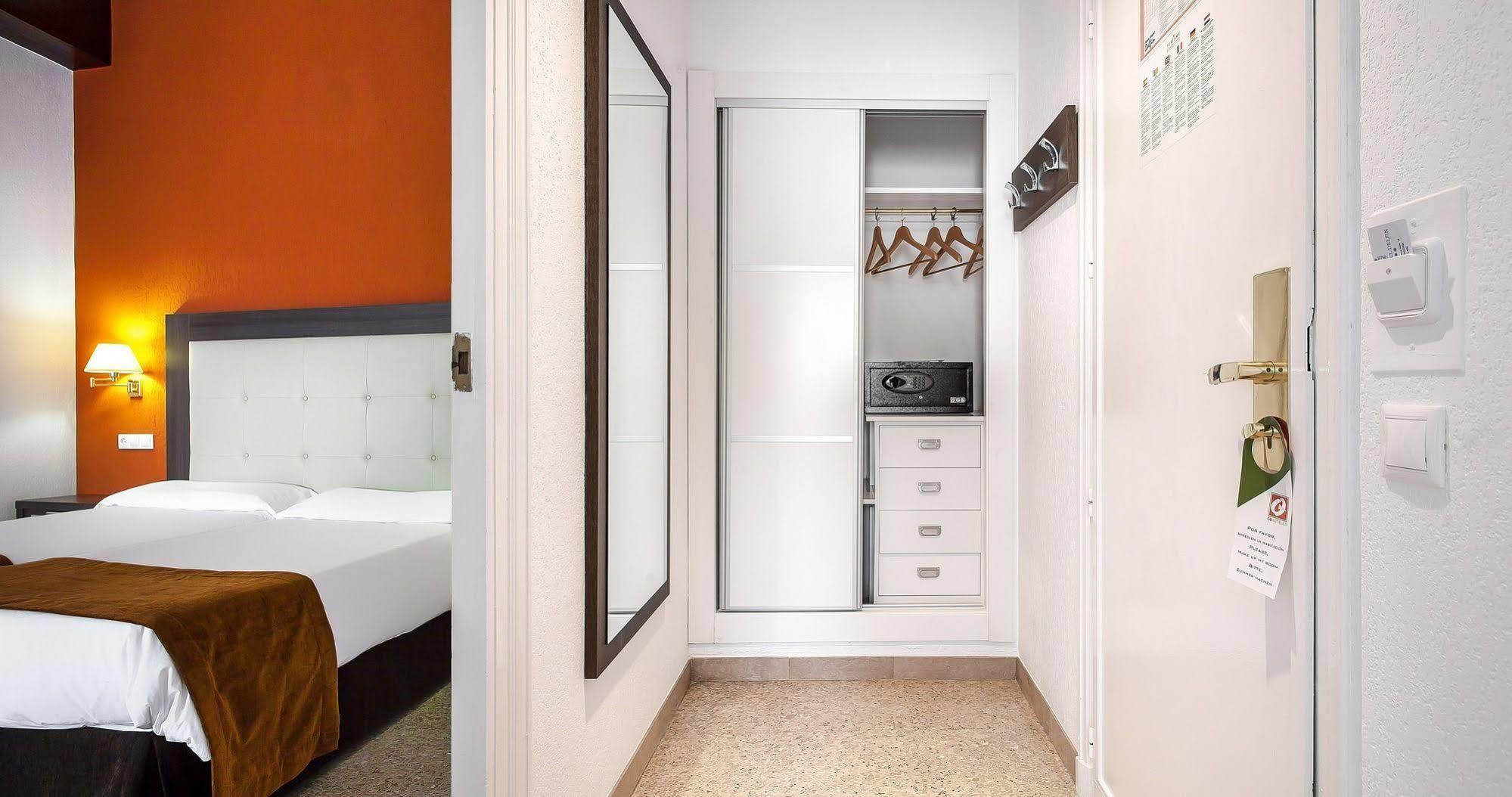 Double or Twin Room Balcony