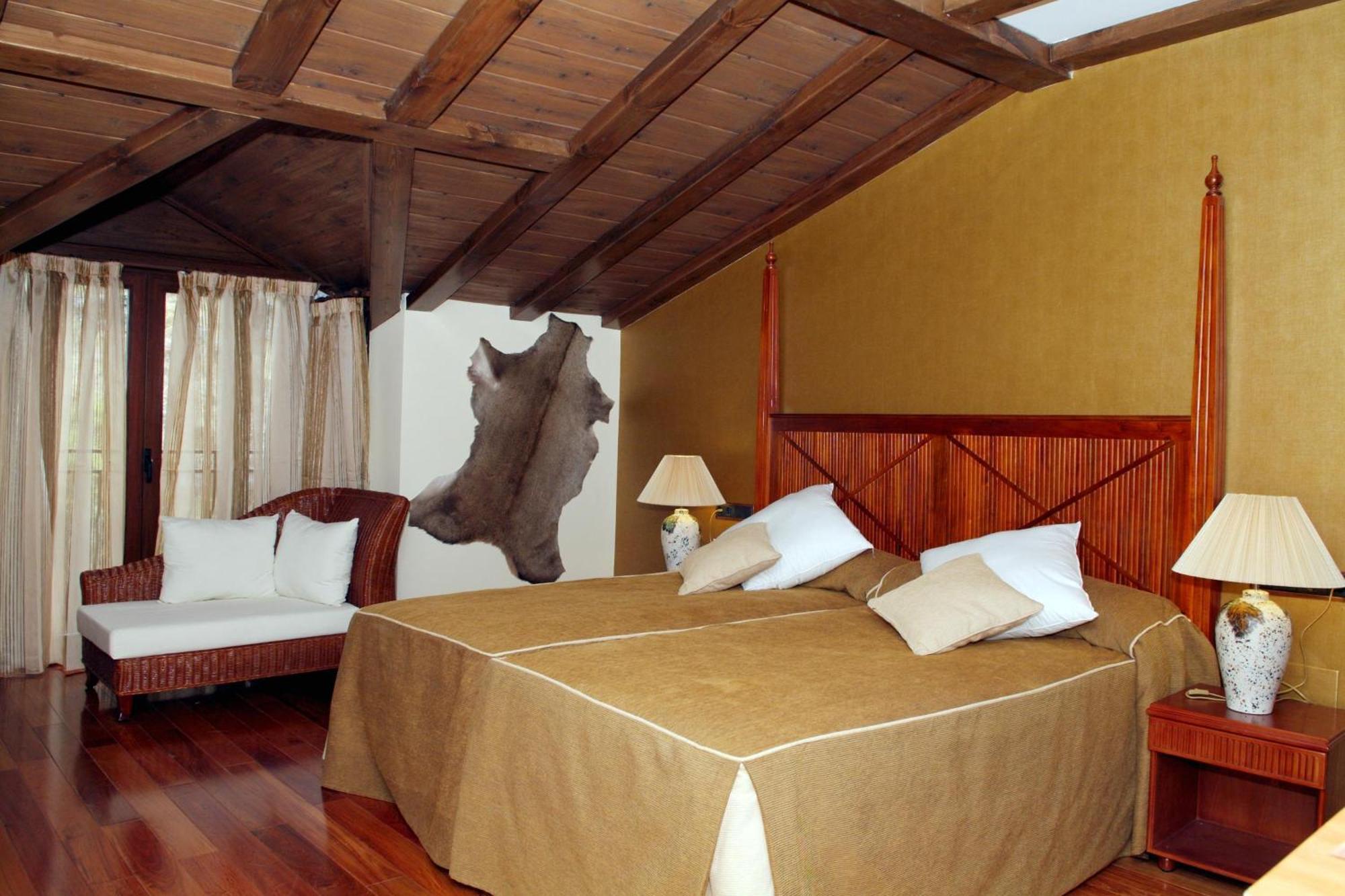 Comfort Twin Room
