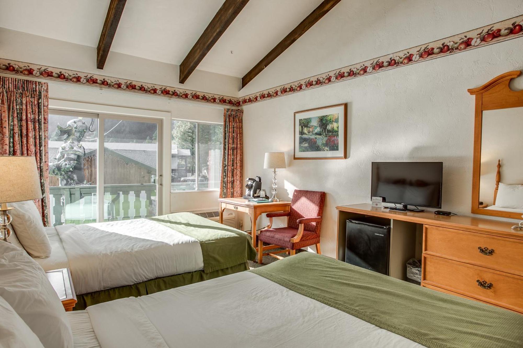 Queen Room Two Queen Beds Not Pet Friendly No Pets