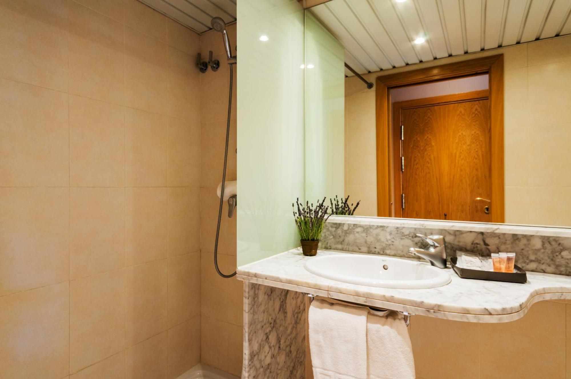 Duplex Apartment,701727643:JPEG