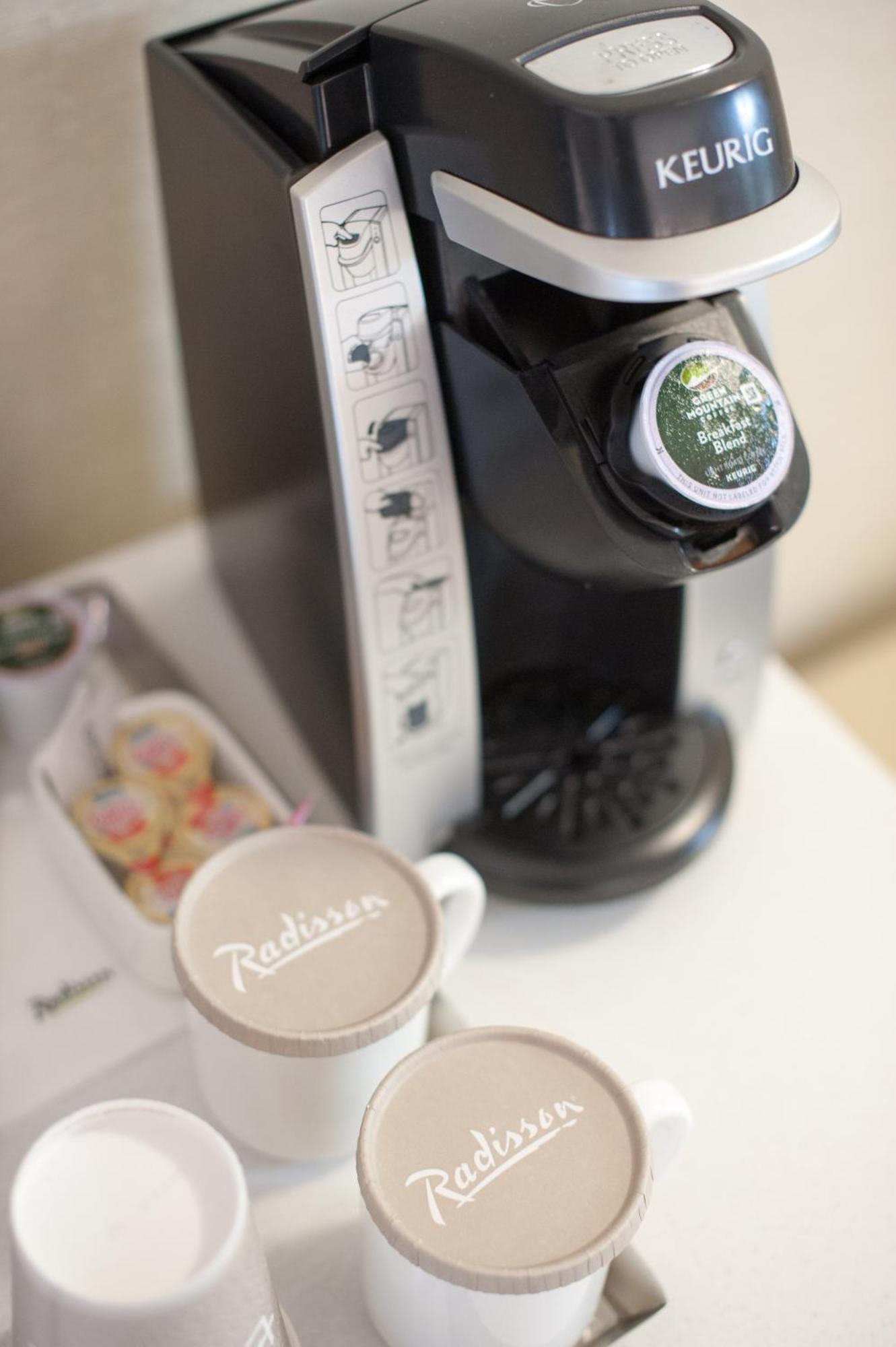 Premium Queen Room with Two Queen Beds and Lake View,845582642:JPEG