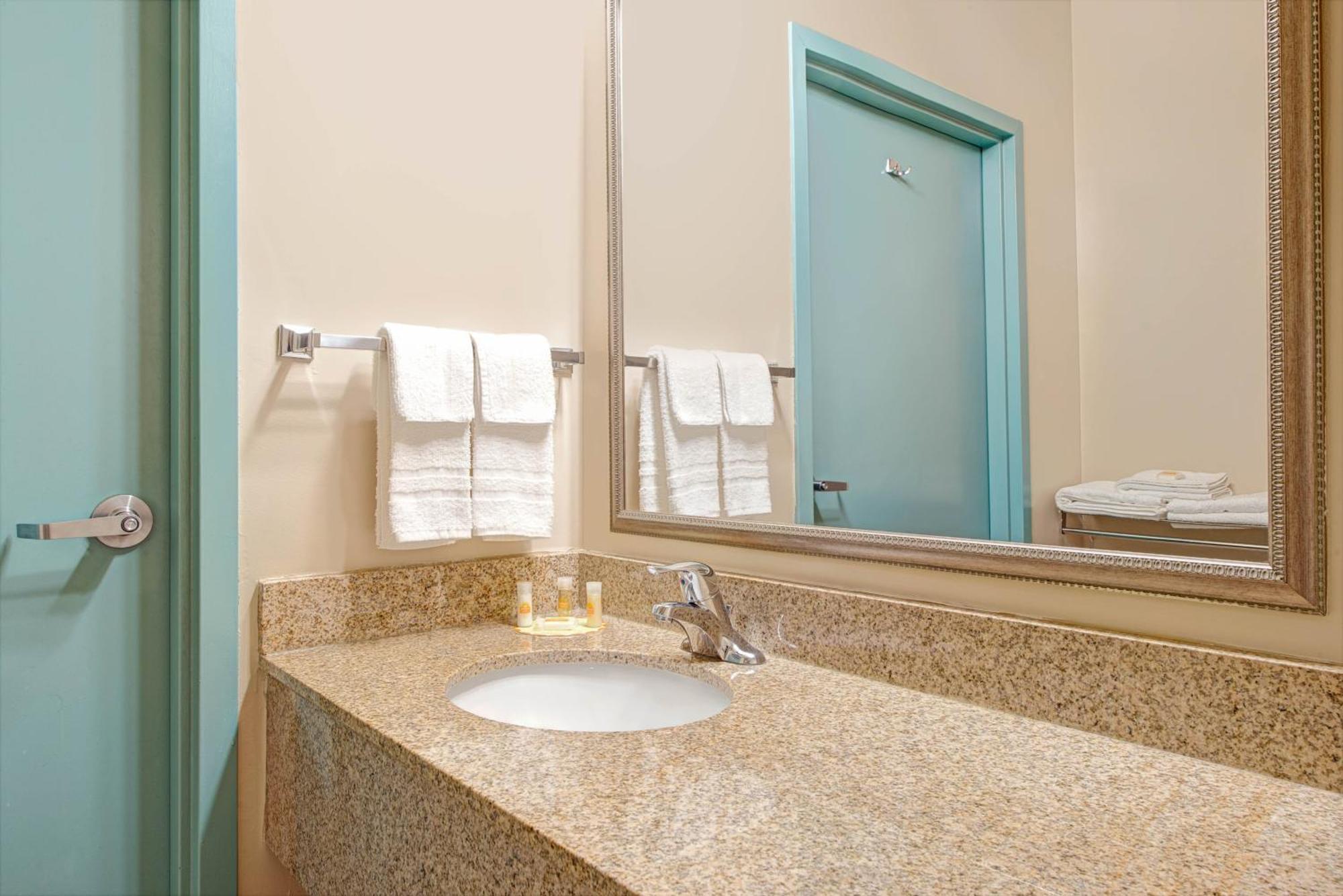 King Room Mobility Access or Non-Smoking