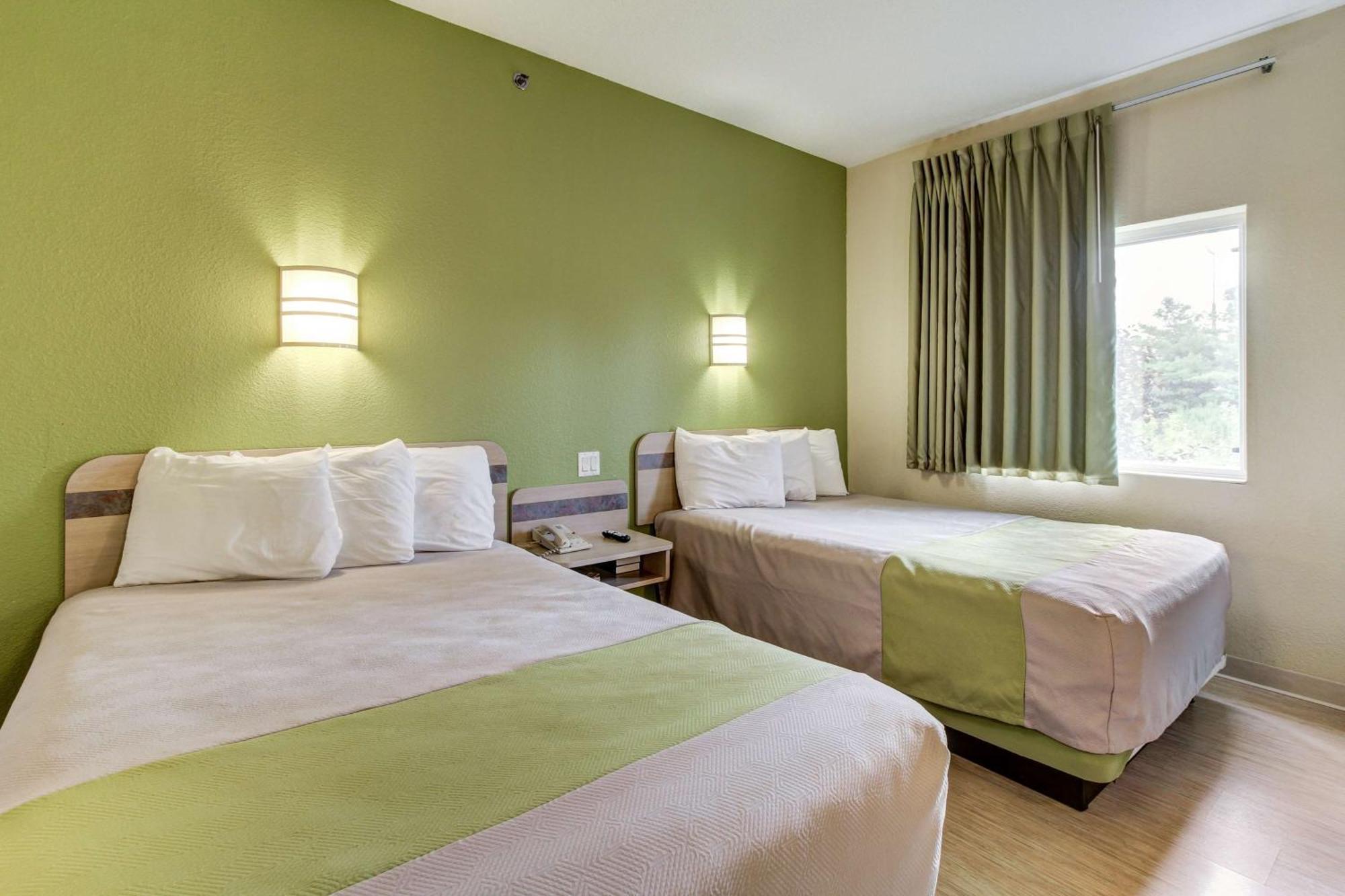 Quadruple Room Smoking