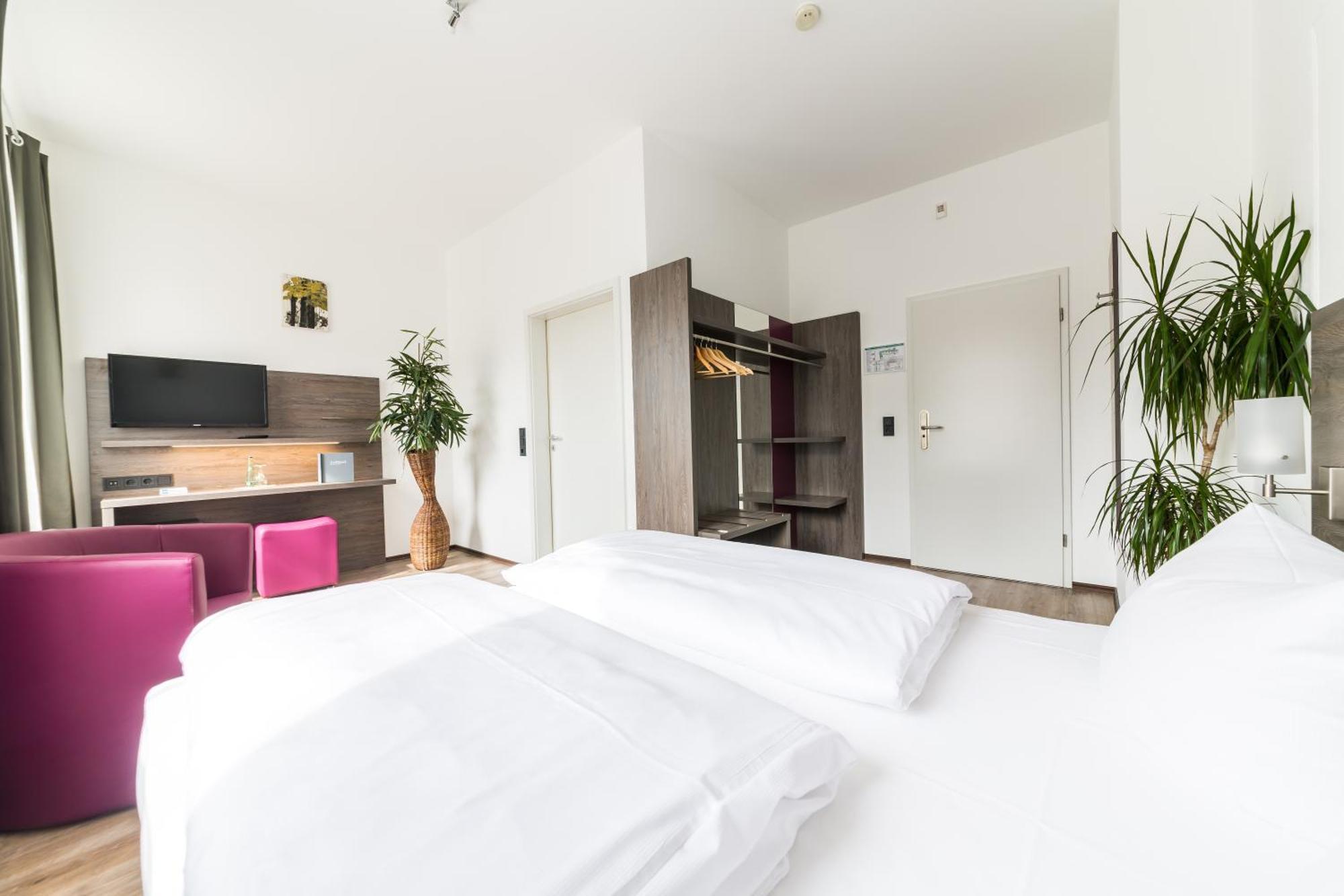 Comfort Double Room,702383215:JPEG